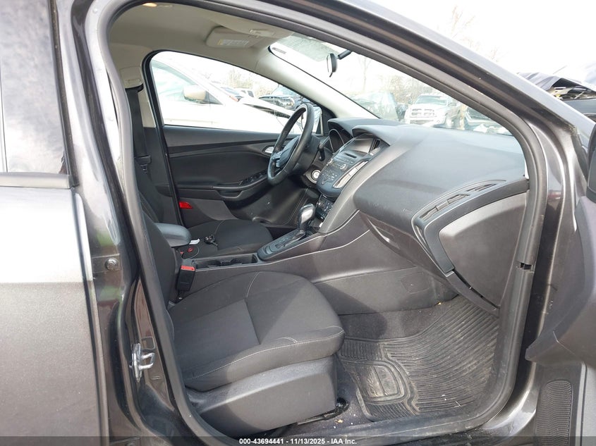 1FADP3F2XFL239219 2015 FORD FOCUS photo no. 5