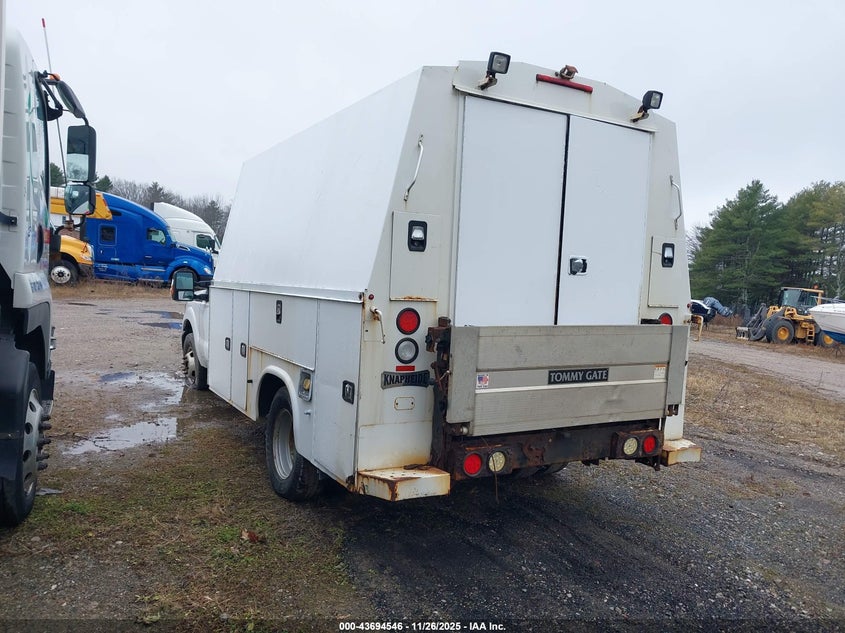 2016 Ford F-350 Chassis Xl