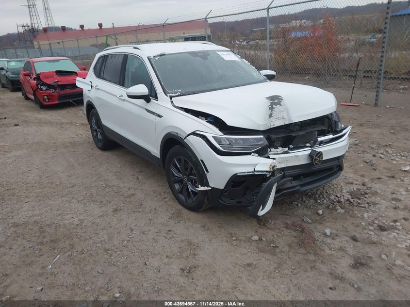 VOLKSWAGEN TIGUAN 2.0T SE