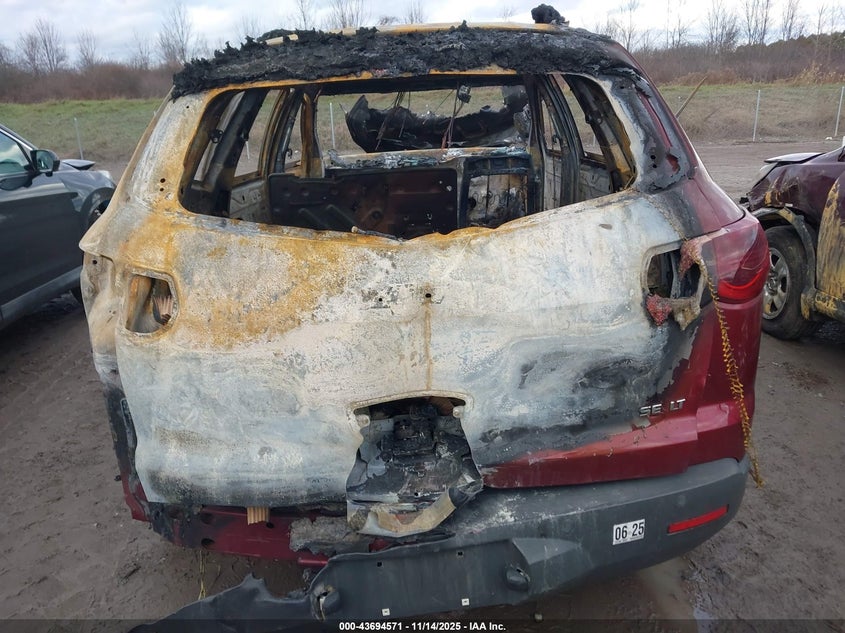 1GNKRGED4BJ102957 2011 CHEVROLET TRAVERSE photo no. 15