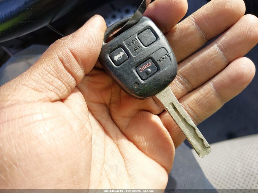 2003 Lexus Is 300 VIN: JTHBD192230072716 Lot: 43694619