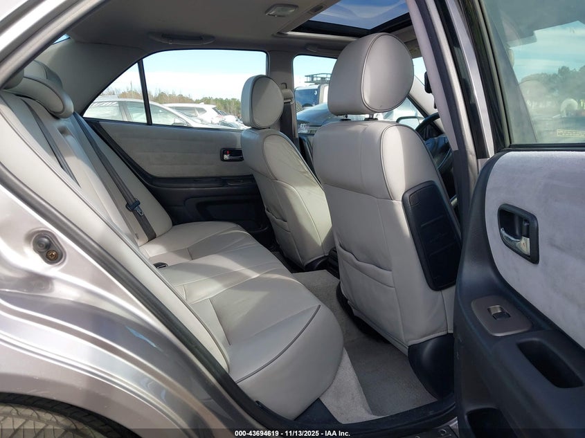 2003 Lexus Is 300 VIN: JTHBD192230072716 Lot: 43694619