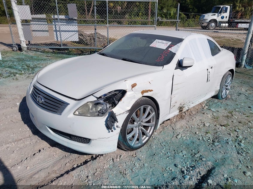JNKCV66E69M722291 2009 INFINITI G photo no. 2