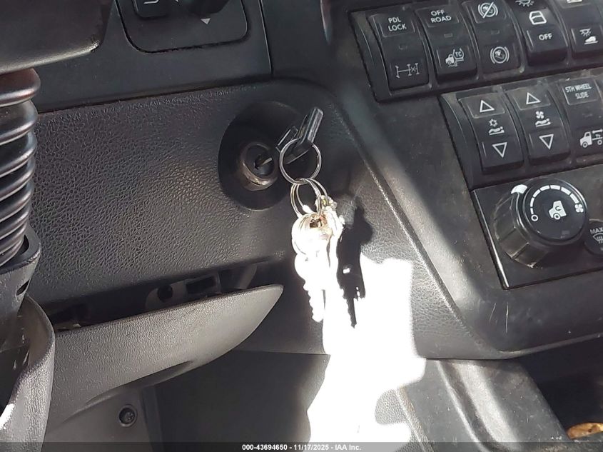 2018 International Lt VIN: 3HSDZAPR6JN754229 Lot: 43694650