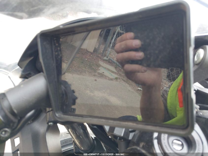 2025 Kawasaki Ex650 P VIN: ML5EXEP12SDAF7060 Lot: 43694717