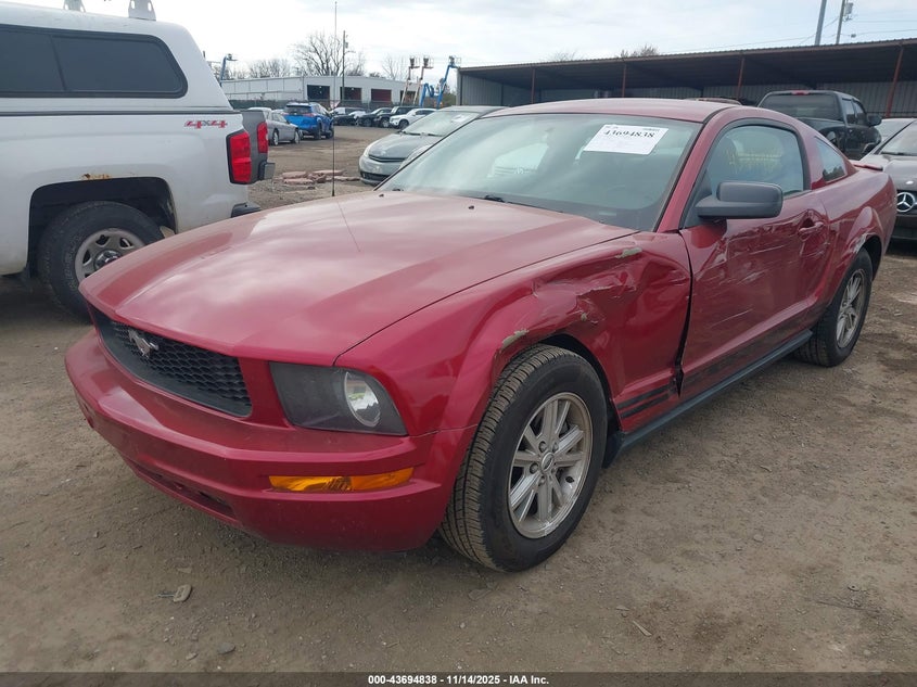 1ZVFT80N175246674 2007 FORD MUSTANG photo no. 2