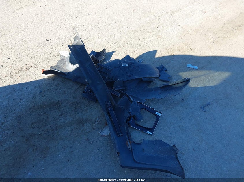 2007 Volvo Xc90 V8 Sport VIN: YV4CT852871404761 Lot: 43694921