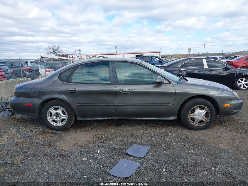 1996 Ford Taurus Gl VIN: 1FALP52U9TA199317 Lot: 43694961