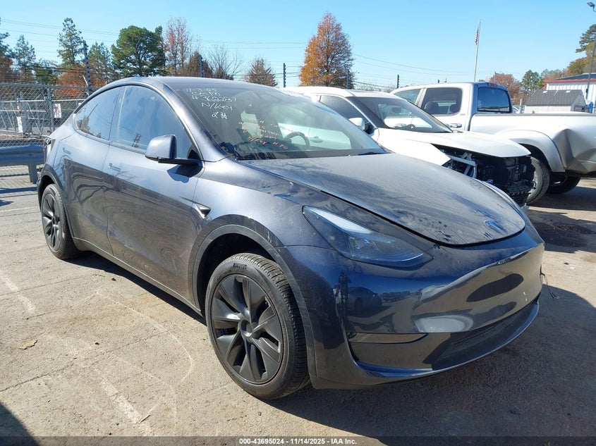2025 TESLA MODEL Y LONG RANGE DUAL MOTOR REAR-WHEEL DRIVE - 7SAYGDED1SA368287