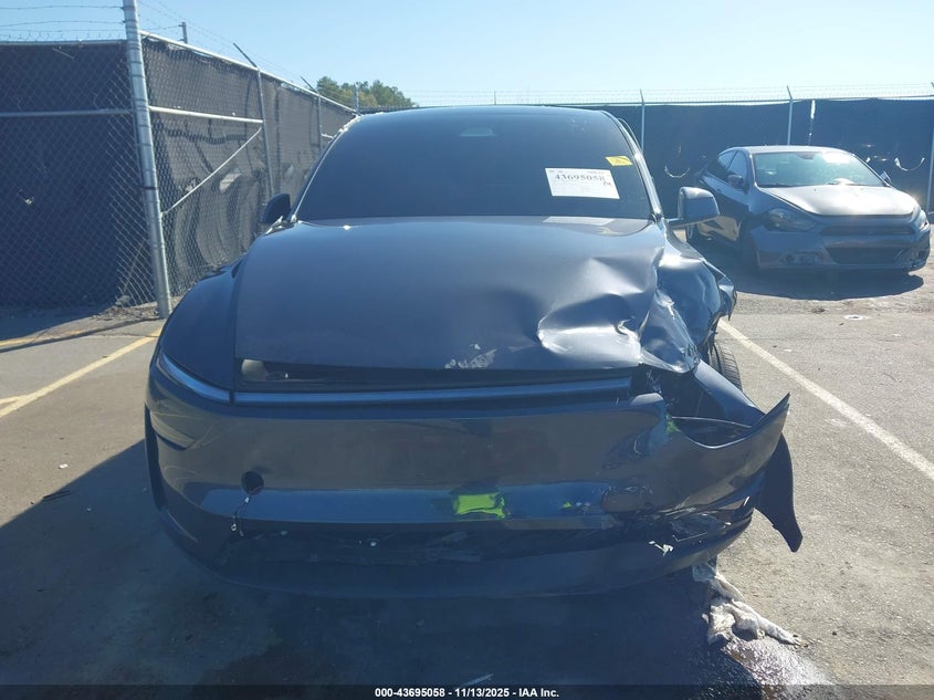 2026 Tesla Model Y Long Range Dual Motor All-Wheel Drive VIN: 7SAYGDED5TA441551 Lot: 43695058