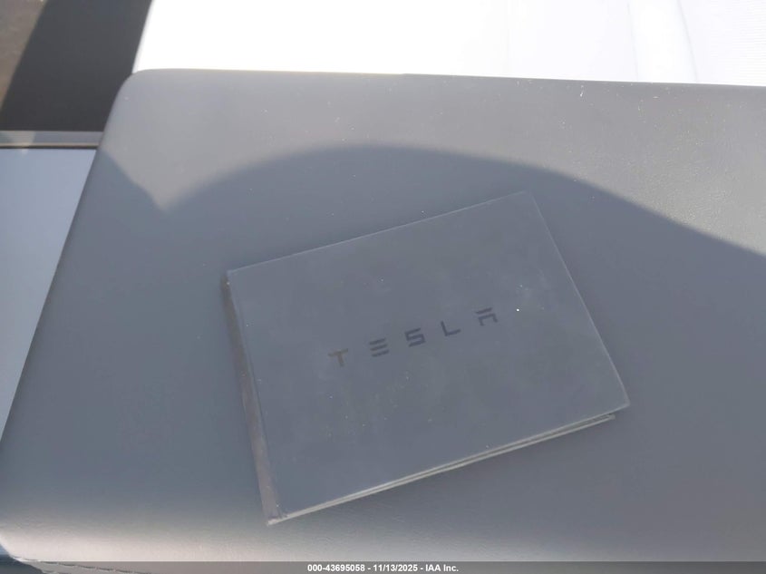 2026 Tesla Model Y Long Range Dual Motor All-Wheel Drive VIN: 7SAYGDED5TA441551 Lot: 43695058