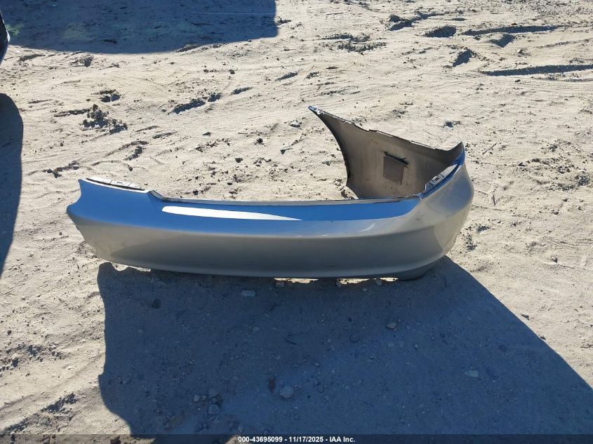 2005 Toyota Camry Le VIN: 4T1BE32K55U989239 Lot: 43695099