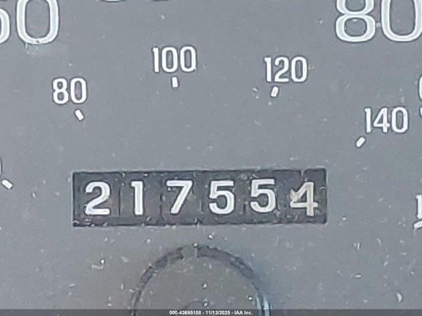 2004 Mercury Grand Marquis Gs VIN: 2MEFM74W54X620273 Lot: 43695108