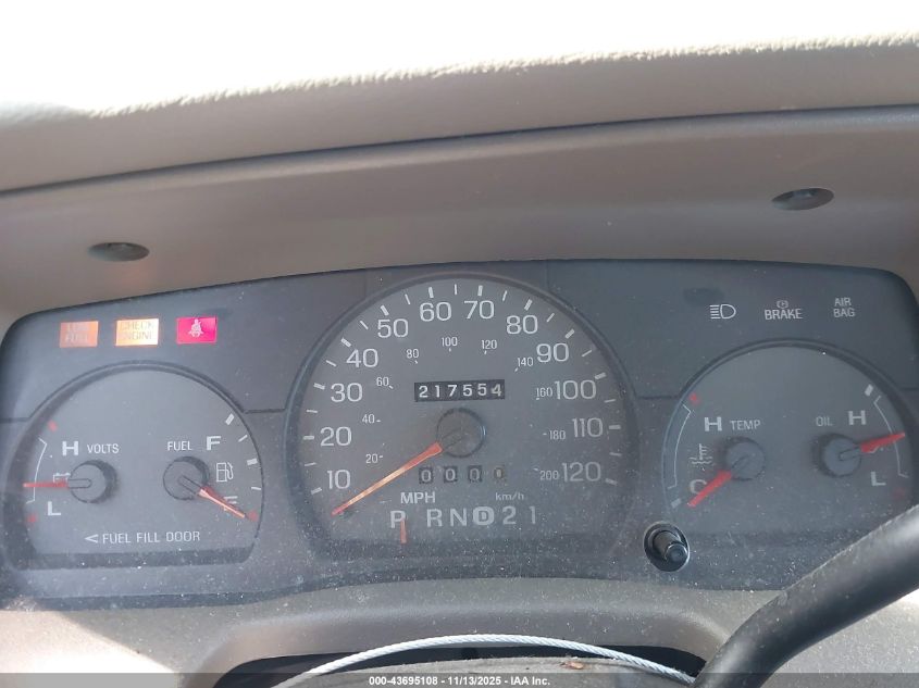 2004 Mercury Grand Marquis Gs VIN: 2MEFM74W54X620273 Lot: 43695108