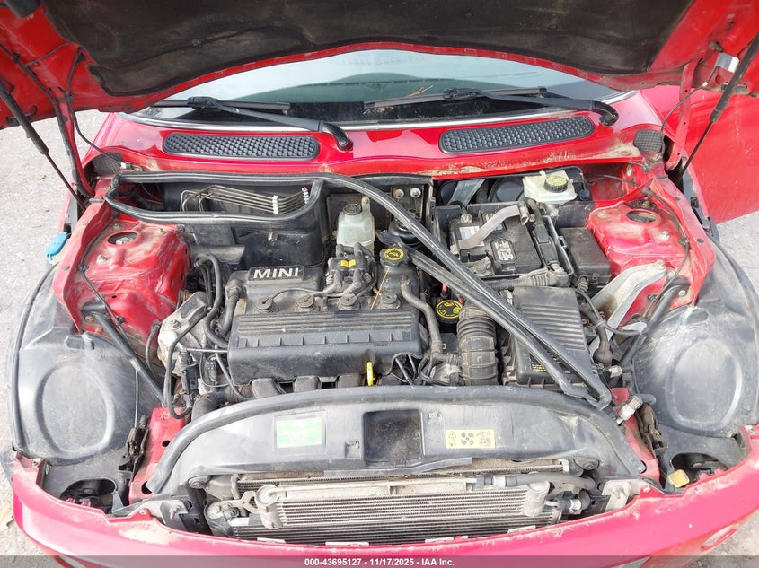 2006 Mini Cooper VIN: WMWRF33516TG16019 Lot: 43695127