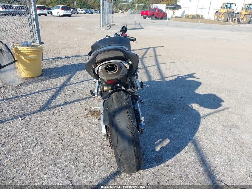 2006 Honda Cbr600 Rr VIN: JH2PC37026M304260 Lot: 43695164