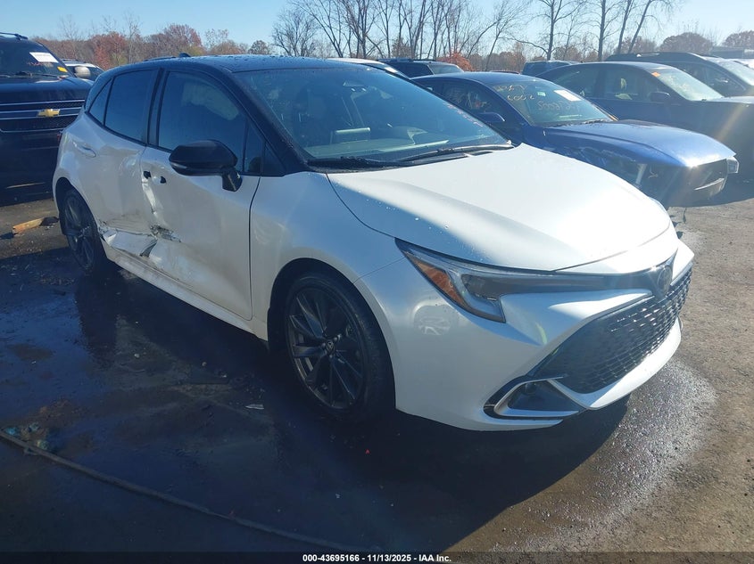 2025 TOYOTA COROLLA XSE - JTNC4MBE3S3233871