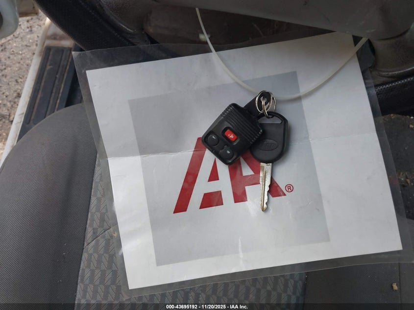 2001 Mazda B3000 Ds/Se VIN: 4F4YR16V31TM31571 Lot: 43695192