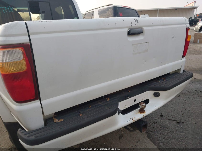 2001 Mazda B3000 Ds/Se VIN: 4F4YR16V31TM31571 Lot: 43695192