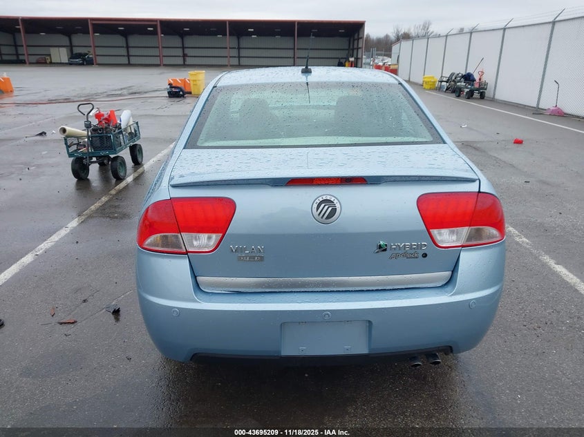 2010 Mercury Milan Hybrid VIN: 3MEDM0L32AR613085 Lot: 43695209