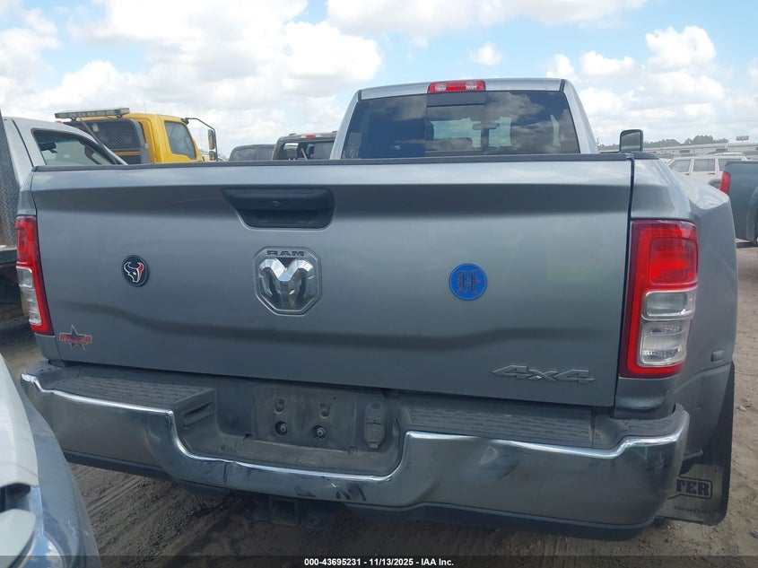 2019 Ram 3500 Tradesman 4X4 8' Box VIN: 3C63RRGL2KG612651 Lot: 43695231