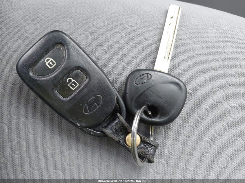 2014 Hyundai Accent Se VIN: KMHCU5AE6EU142678 Lot: 43695293