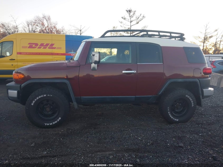 2008 Toyota Fj Cruiser VIN: JTEBU11F58K012405 Lot: 43695359
