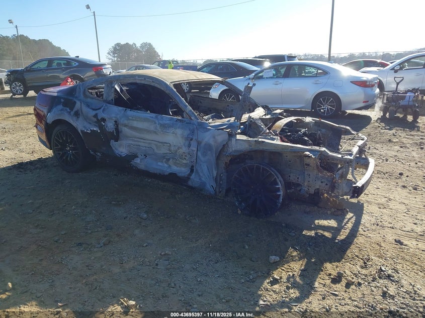 FORD MUSTANG GT