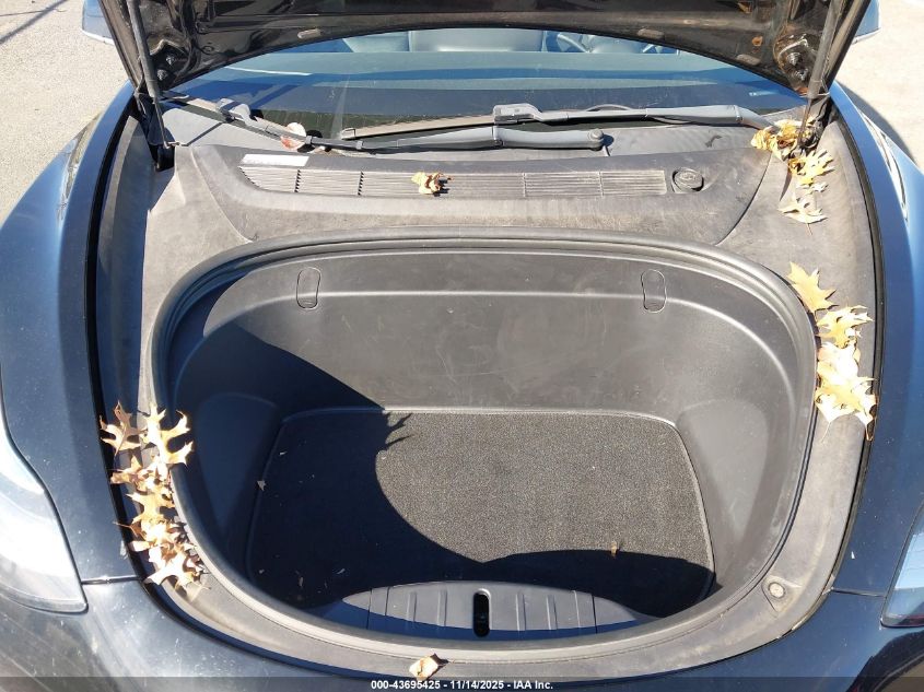 2018 Tesla Model 3 Long Range/Mid Range VIN: 5YJ3E1EA2JF034501 Lot: 43695425