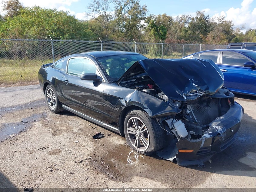 FORD MUSTANG V6 PREMIUM