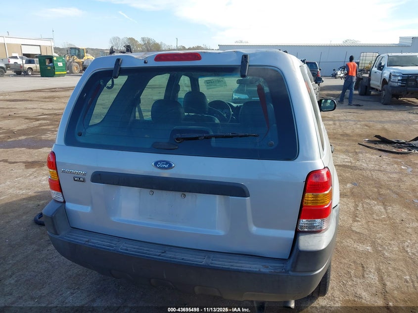 2002 Ford Escape Xls VIN: 1FMYU01122KC08737 Lot: 43695498