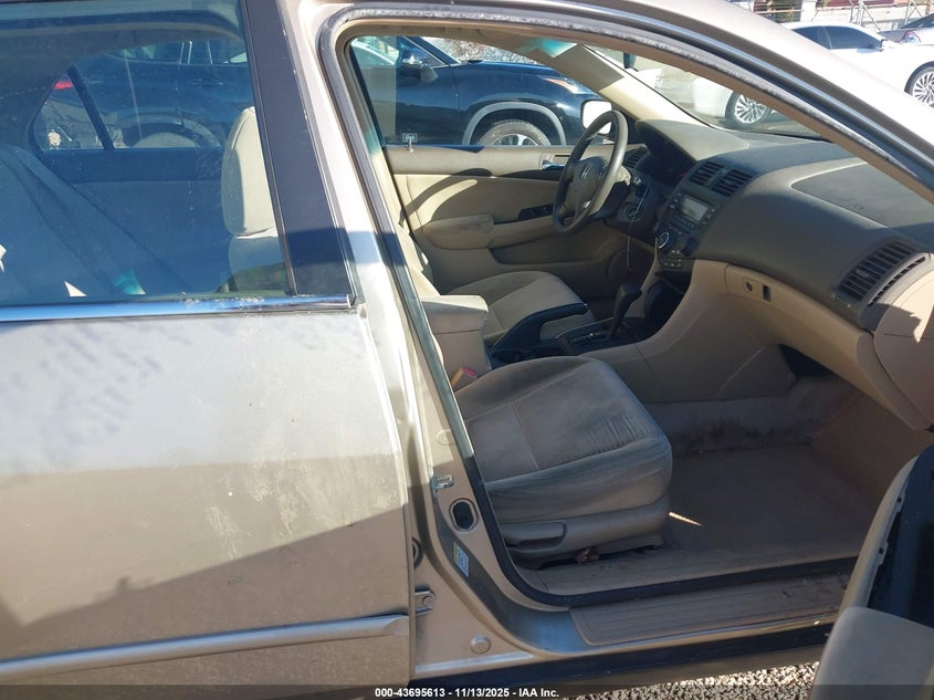 1HGCM56405A013455 2005 HONDA ACCORD photo no. 5