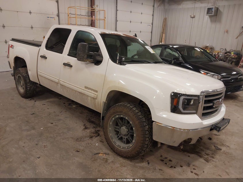 2013 GMC SIERRA 1500 SLE - 3GTP2VE74DG159102