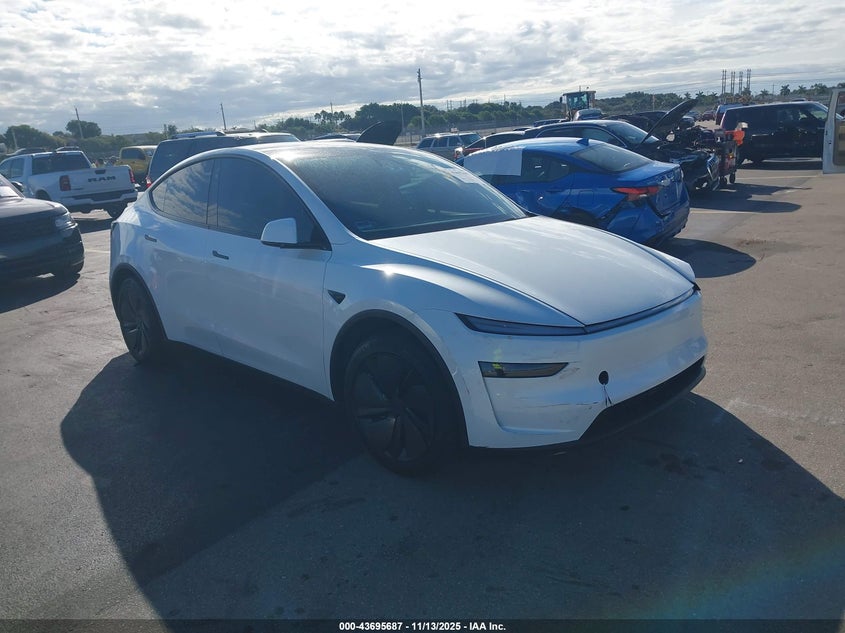 2026 TESLA MODEL Y LONG RANGE DUAL MOTOR ALL-WHEEL DRIVE/LONG RANGE LAUNCH SERIES - 7SAYGDEE3TF445013