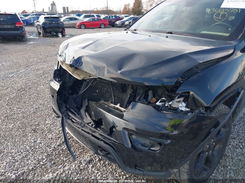 2018 Jeep Grand Cherokee Upland 4X4 VIN: 1C4RJFAG5JC482340 Lot: 43695701