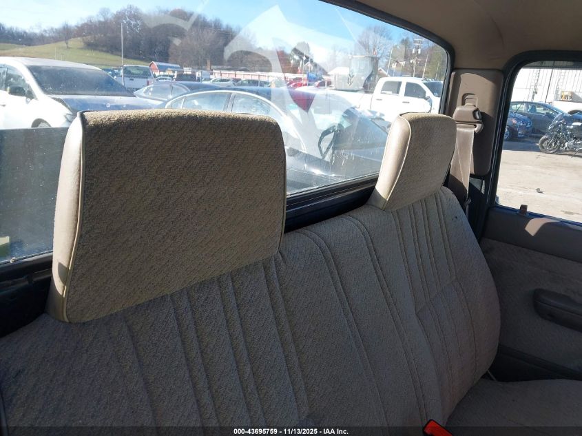 1997 Toyota Tacoma VIN: 4TAPM62N2VZ262597 Lot: 43695759