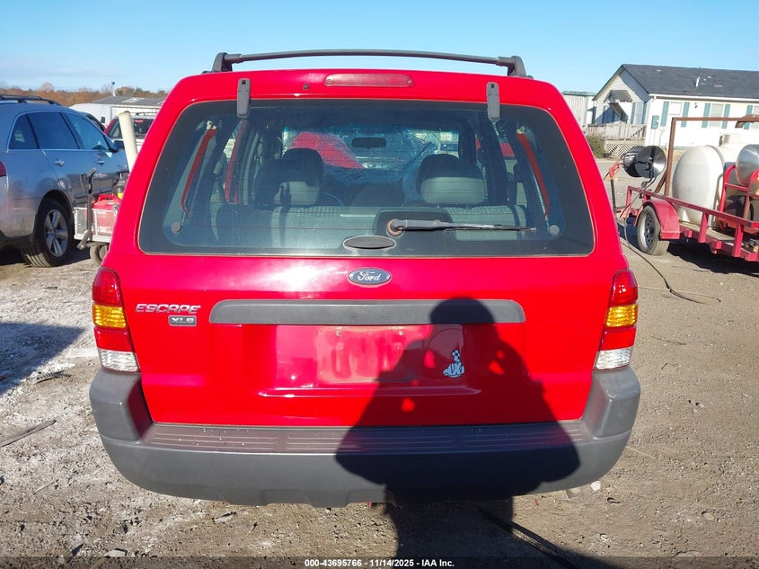 2002 Ford Escape Xls VIN: 1FMYU01B72KA52039 Lot: 43695766