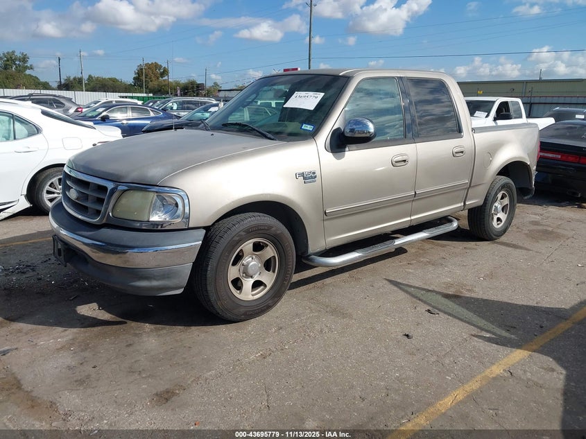 1FTRW07692KC98393 2002 FORD F-150 photo no. 2