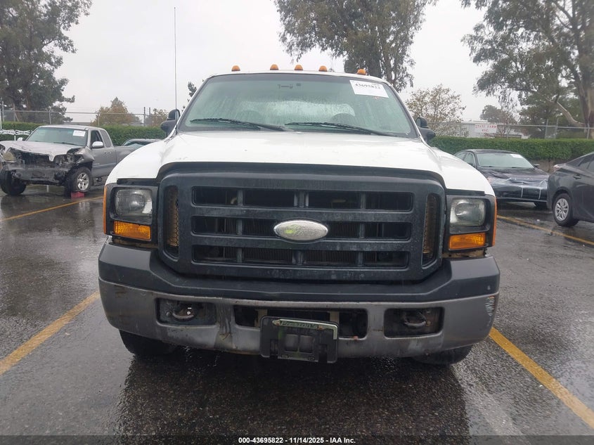 2007 Ford F-350 Lariat/Xl/Xlt VIN: 1FTWW30537EA84009 Lot: 43695822