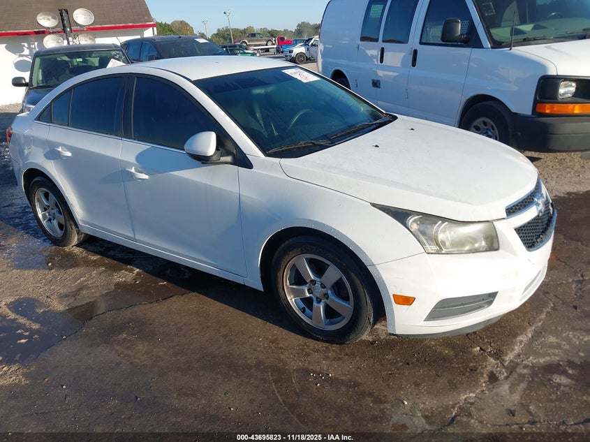 CHEVROLET CRUZE 1LT AUTO