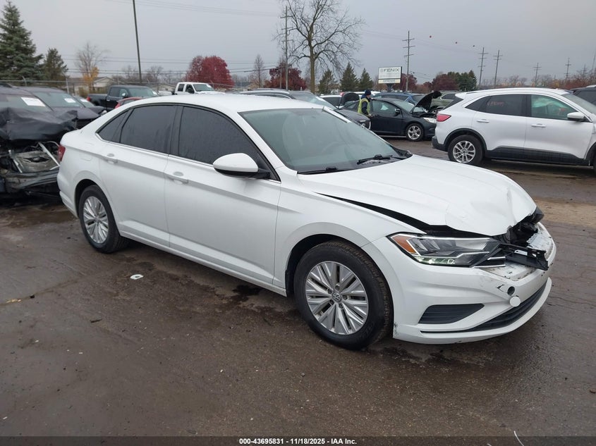 VOLKSWAGEN JETTA 1.4T R-LINE/1.4T S