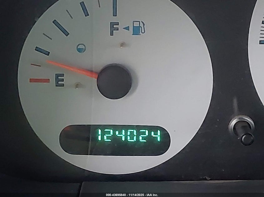 2003 Dodge Grand Caravan Se VIN: 1D4GP243X3B220154 Lot: 43695848