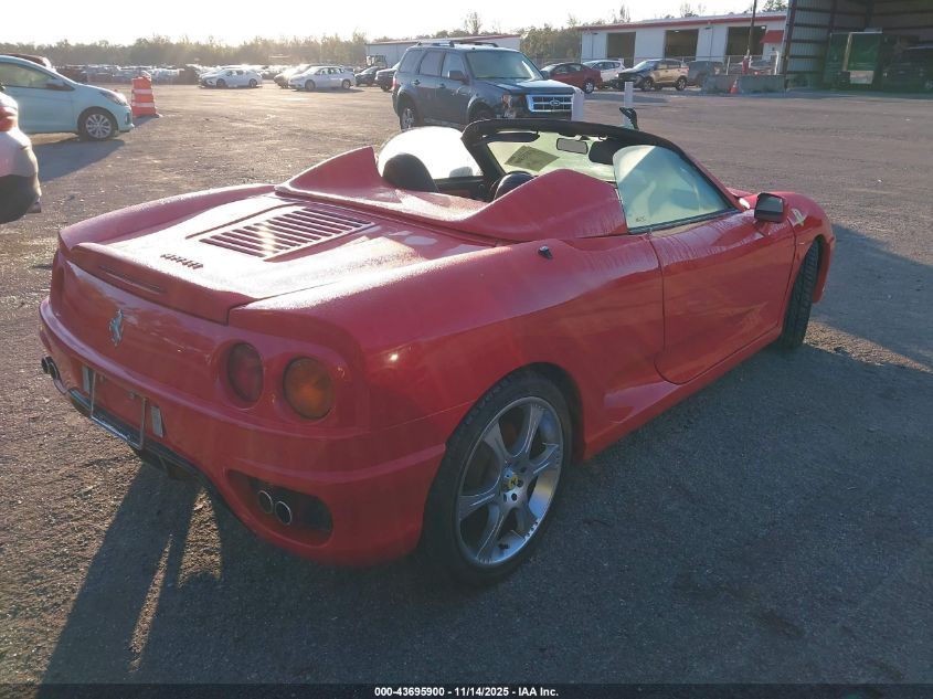 JTDFR320530056468 2003 TOYOTA MR2 photo no. 4