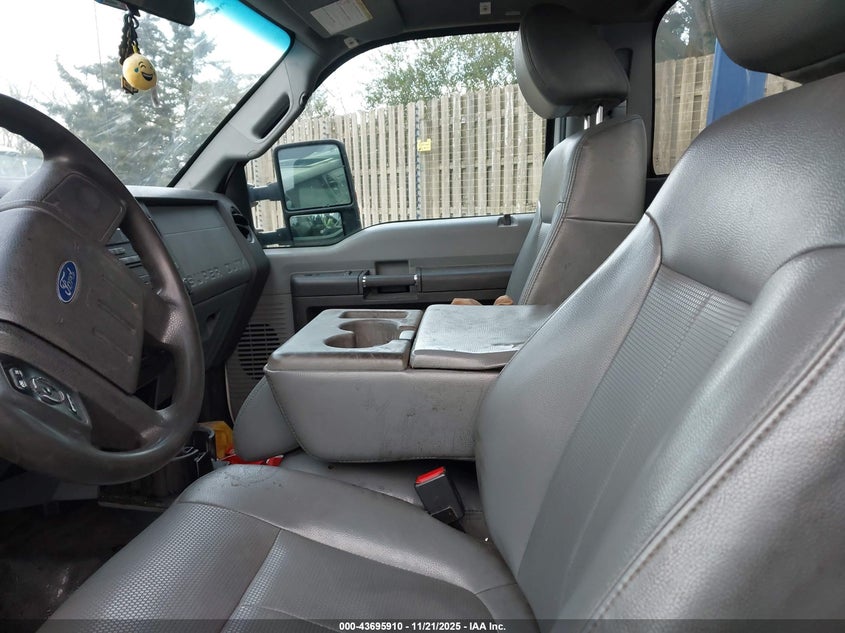 2015 Ford F-550 Chassis Xl VIN: 1FDUF5GY8FEB36277 Lot: 43695910