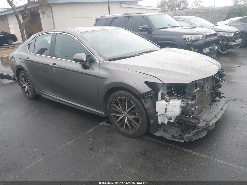 2022 TOYOTA CAMRY SE - 4T1G11AK1NU643762