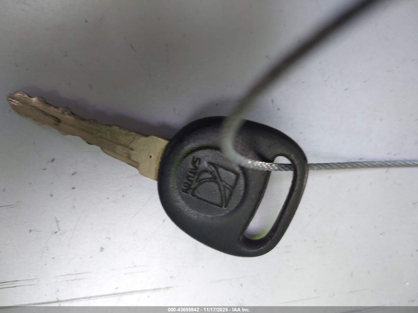 2001 Saturn Lw200 VIN: 1G8JU84F01Y523392 Lot: 43695942