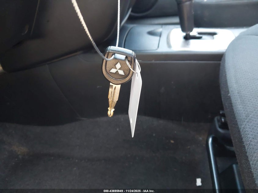 2004 Mitsubishi Outlander Xls VIN: JA4LZ41FX4U028474 Lot: 43695949