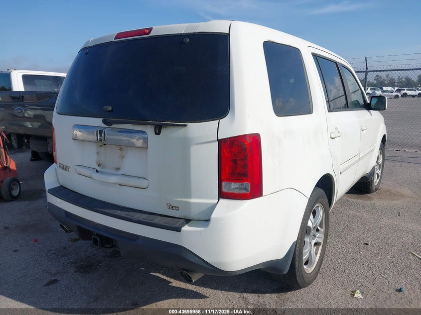 5FNYF3H54CB033320 2012 HONDA PILOT photo no. 4