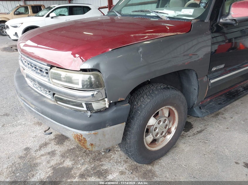2002 Chevrolet Tahoe Lt VIN: 1GNEK13Z72J203696 Lot: 43696030