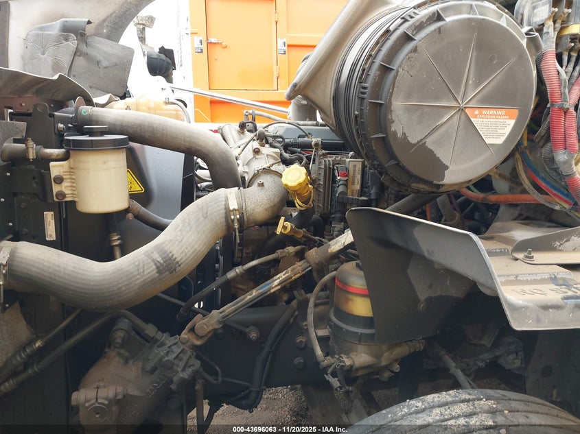 2017 International Prostar+ VIN: 3HSDJSNR1HN461672 Lot: 43696063